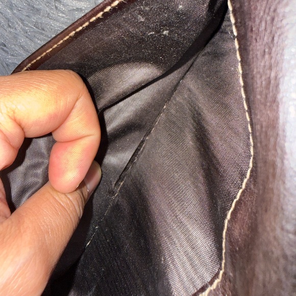 Classic Gucci Monogram Wallet - Picture 14 of 16